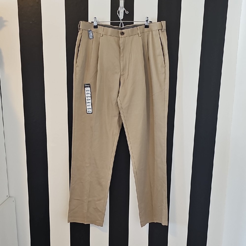 Haggar Men's Khaki Chinos